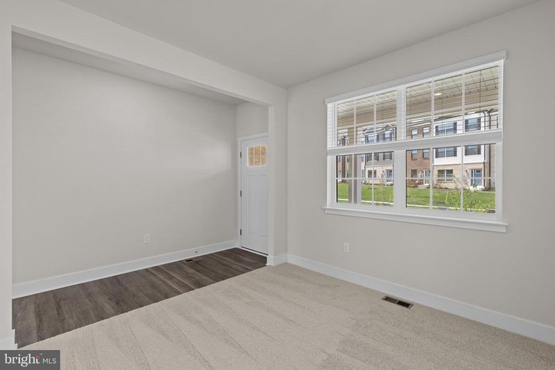 5127 Glistening Pond Way, Upper Marlboro, MD 20772