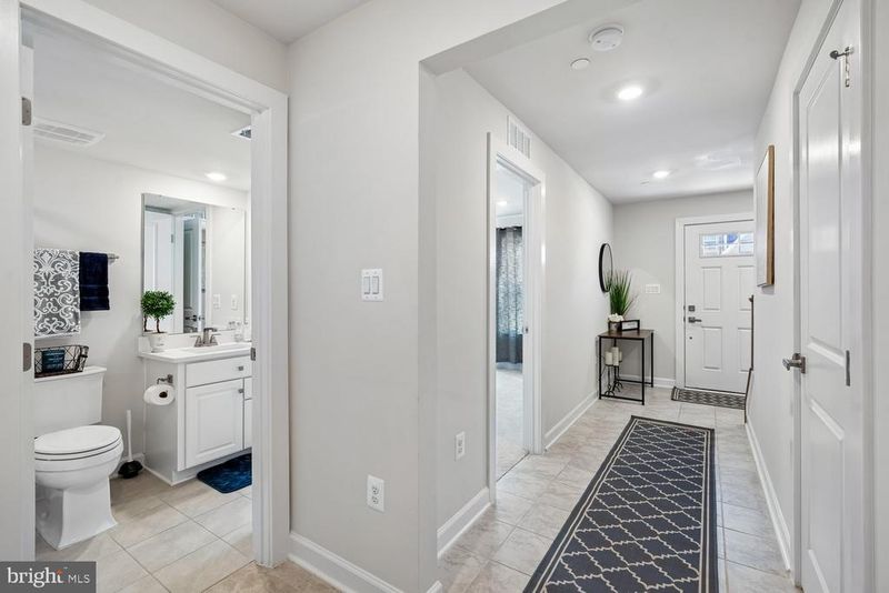 1202 Patuxent Greens Dr, Laurel, MD 20708