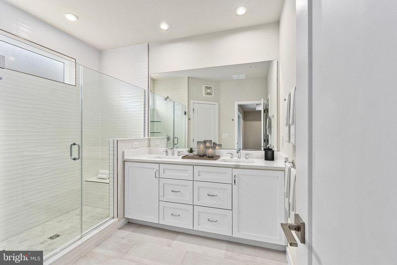 22133 Midmoore Dr, Ashburn, VA 20148