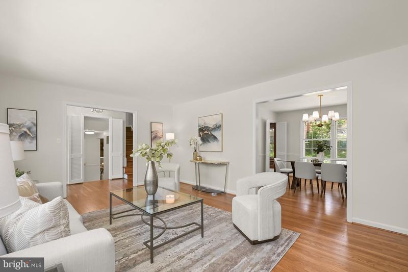 6920 Old Stage Rd, North Bethesda, MD 20852