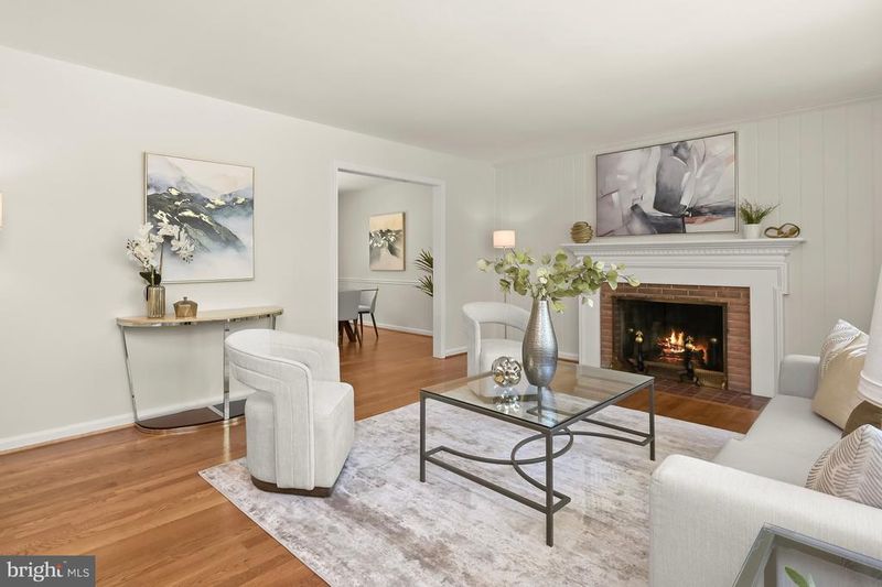 6920 Old Stage Rd, North Bethesda, MD 20852