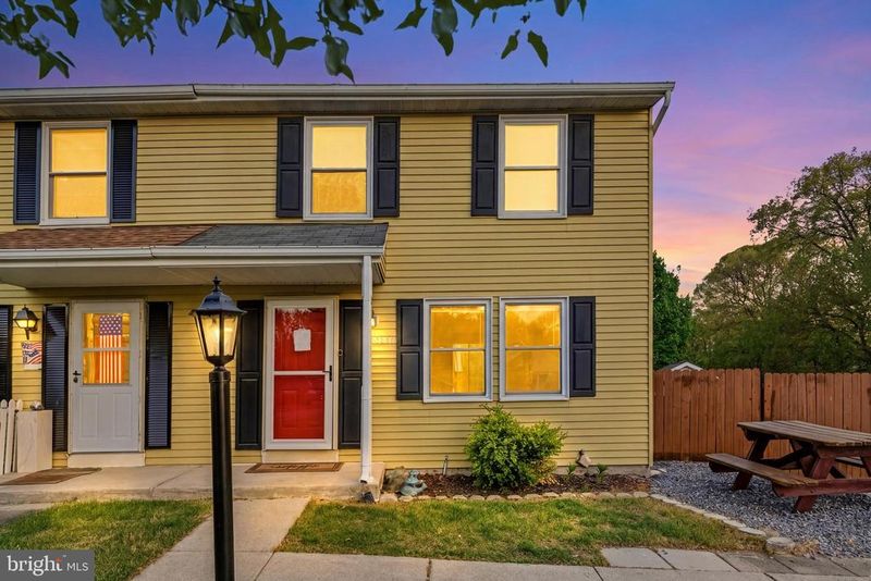 8041 Bosley Ct, Glen Burnie, MD 21061
