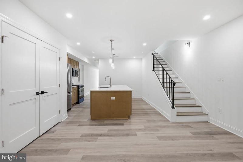 2404 North Capitol St NW #A, Washington, DC 20002