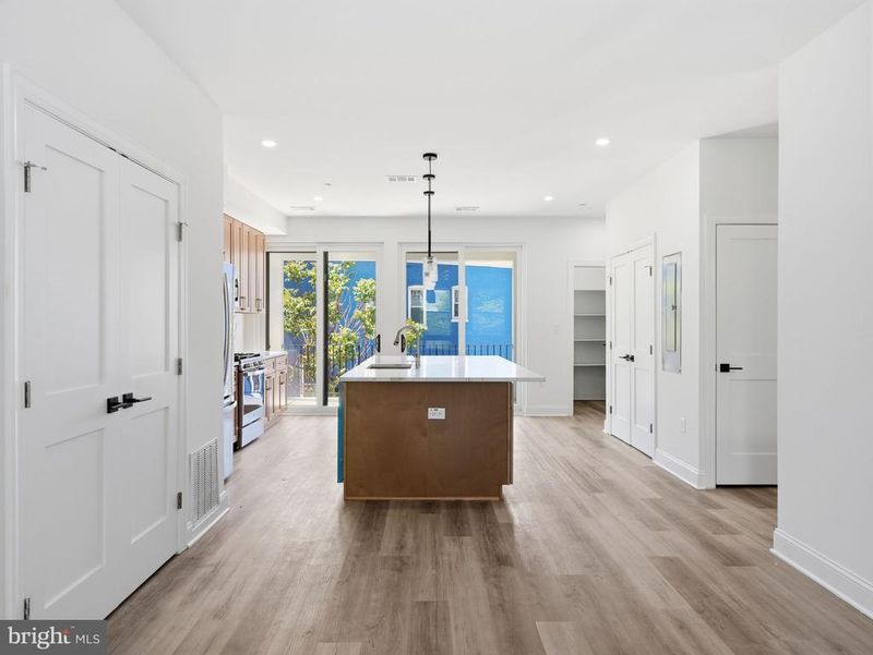 2404 North Capitol St NW #B, Washington, DC 20002