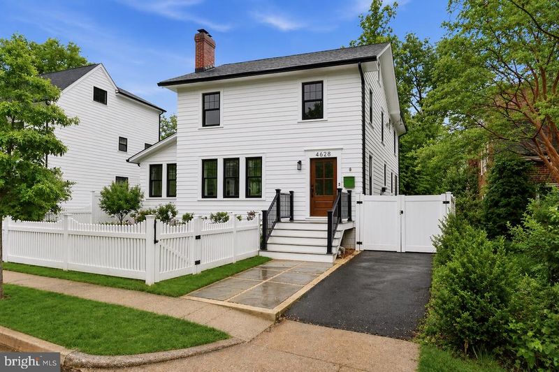 4628 13th St N, Arlington, VA 22207