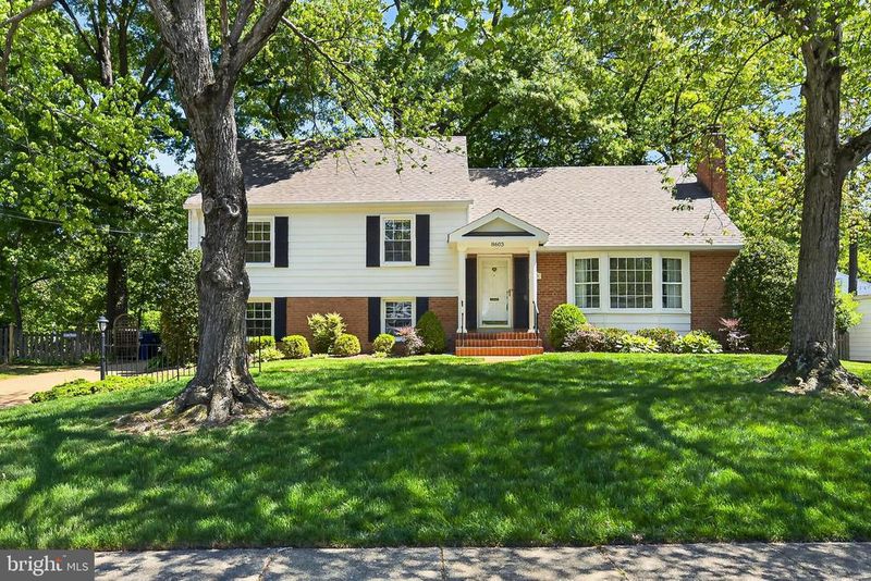8603 Cushman Pl, Alexandria, VA 22308