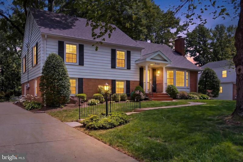 8603 Cushman Pl, Alexandria, VA 22308