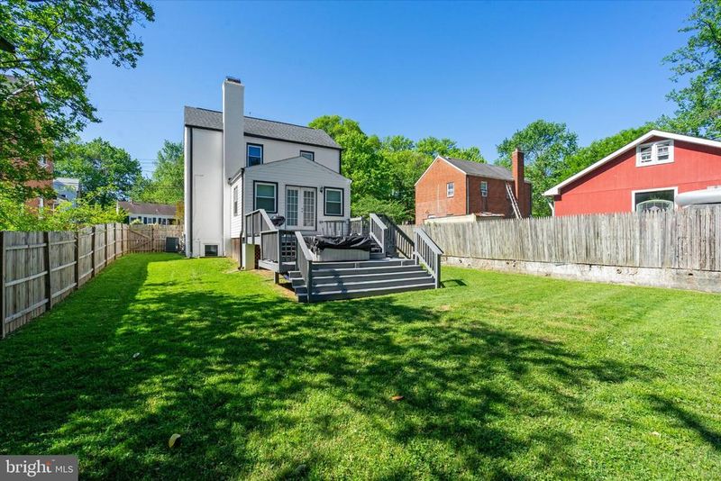4814 Fox St, College Park, MD 20740