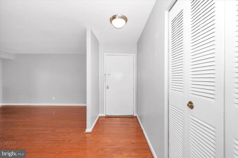 844 Quince Orchard Blvd #101, Gaithersburg, MD 20878