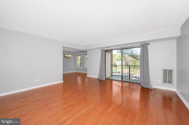 844 Quince Orchard Blvd #101, Gaithersburg, MD 20878