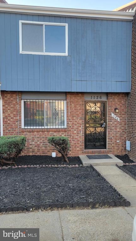 1126 Barnaby Ter SE, Washington, DC 20032