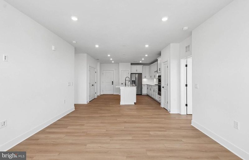 1121 Fortune Ter #303, Potomac, MD 20854