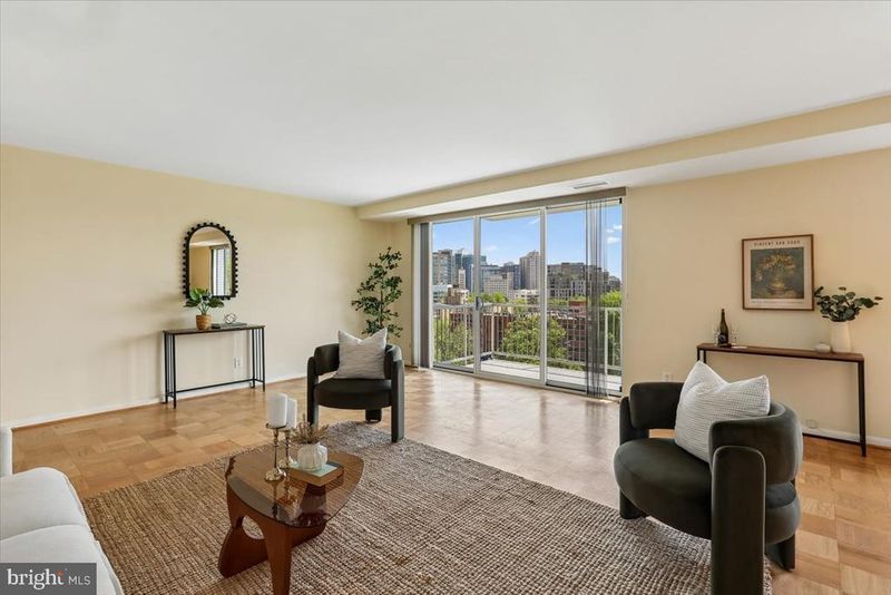 4977 Battery Ln #1-902, Bethesda, MD 20814
