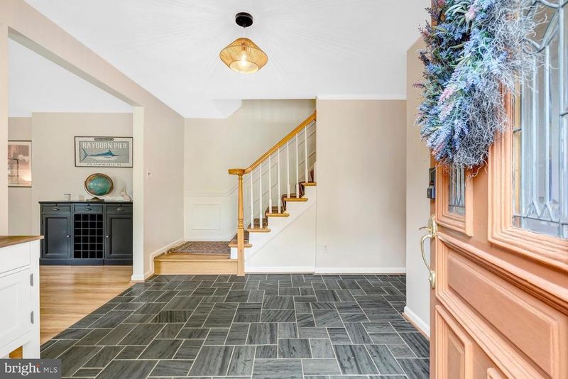 4212 Pickering Pl, Alexandria, VA 22309