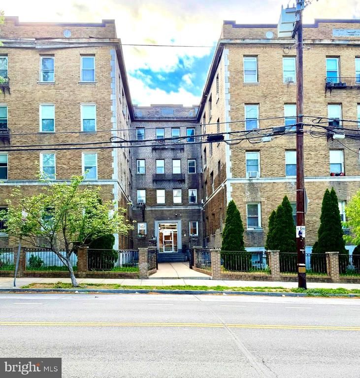 4120 14th St NW #B2, Washington, DC 20011