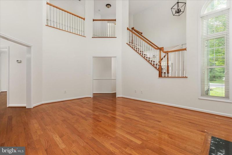 2898 Gretna Pl, Vienna, VA 22181