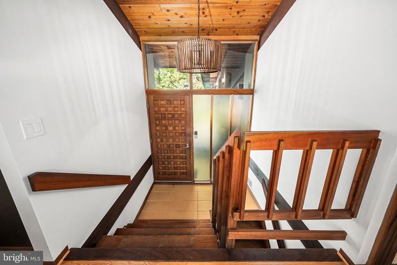 6551 Jay Miller Dr, Falls Church, VA 22041
