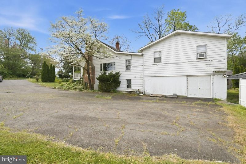 4464 N Old Glebe Rd, Arlington, VA 22207
