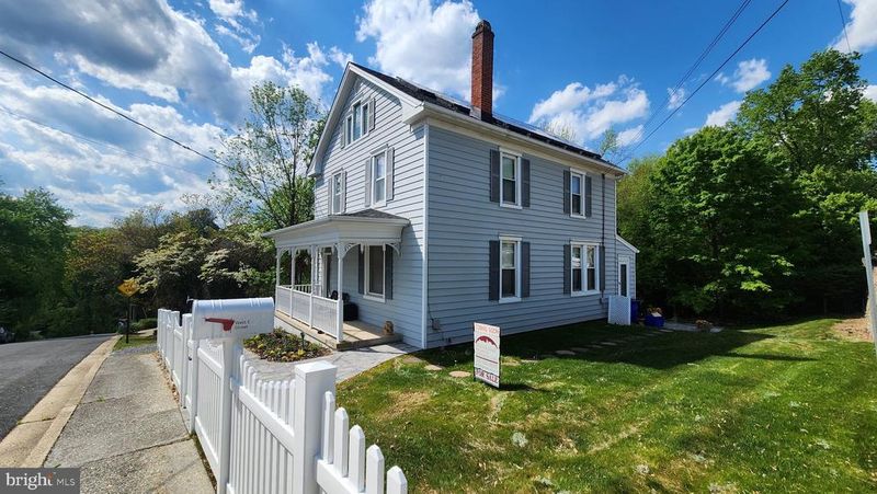 1 W E St W, Brunswick, MD 21716