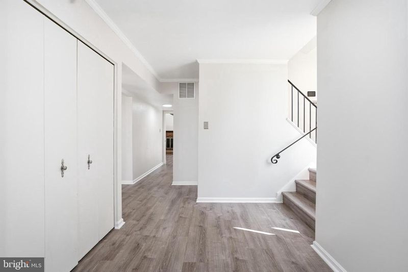 616 Chichester Ln, Silver Spring, MD 20904