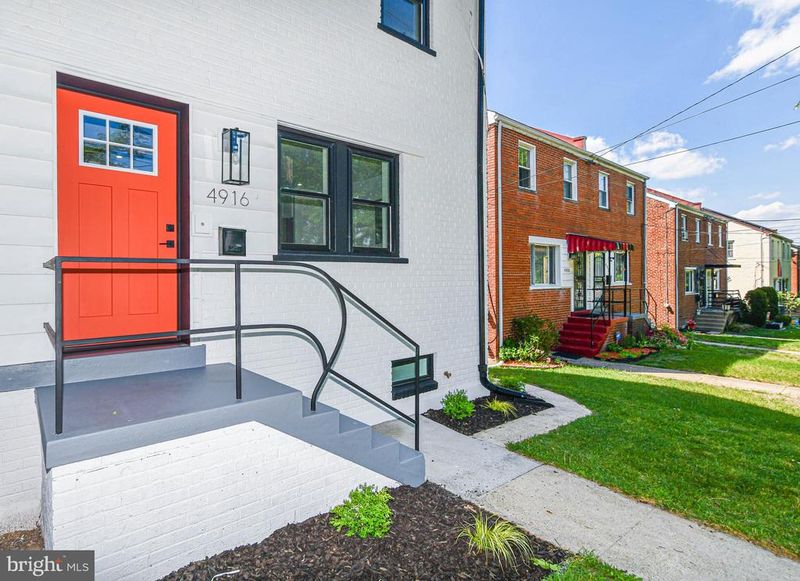 4916 Sargent Rd NE, Washington, DC 20017