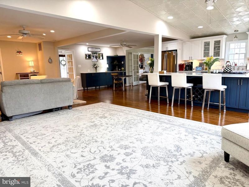 2224 Abbotsford Dr, Vienna, VA 22181
