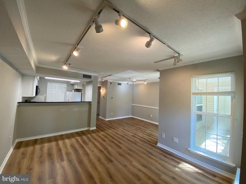 1524 Lincoln Way #209, Mclean, VA 22102