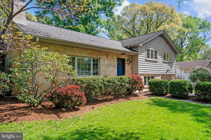 6 Linda Ln, Severna Park, MD 21146