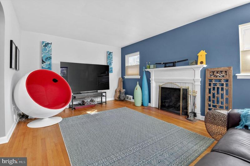 2245 Buchanan St N, Arlington, VA 22207
