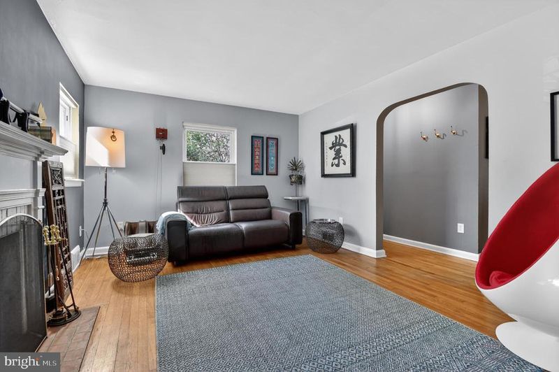 2245 Buchanan St N, Arlington, VA 22207