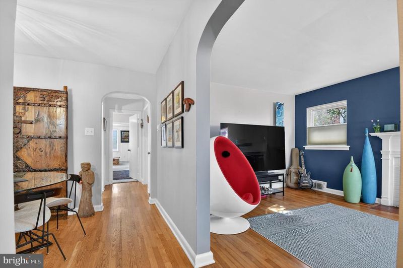2245 Buchanan St N, Arlington, VA 22207