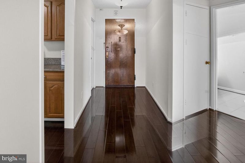 5225 Pooks Hill Rd #1301N, Bethesda, MD 20814