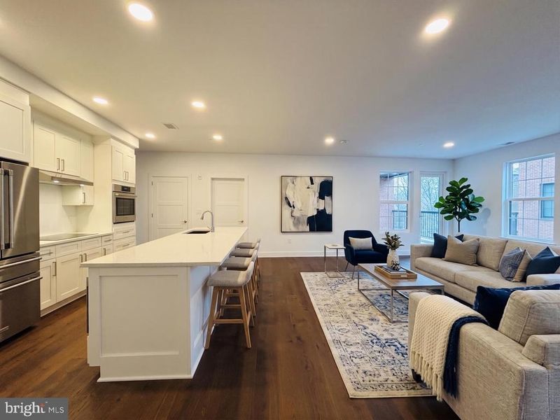 208 Second St E #202, Frederick, MD 21701