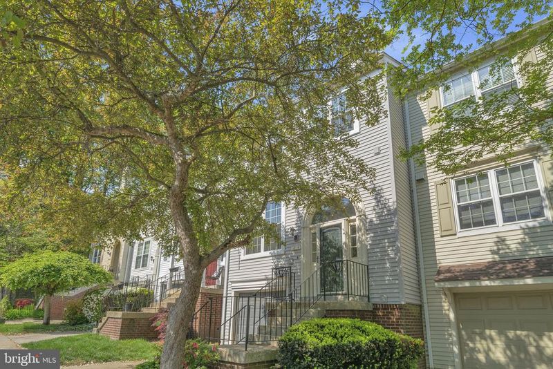 5824 Wye Oak Commons Ct, Burke, VA 22015