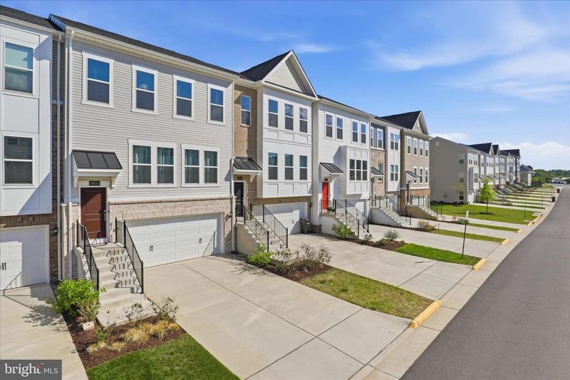 15032 Jaxton Square Ln, Haymarket, VA 20169