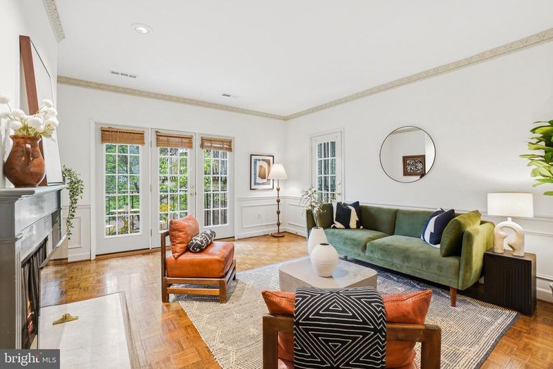 4607 Macarthur Blvd NW #B, Washington, DC 20007