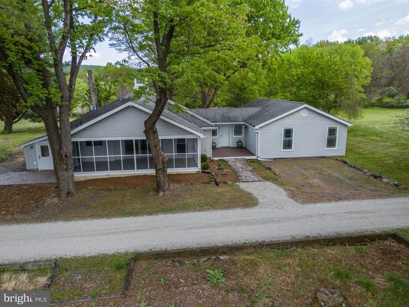 15630 Edgegrove Rd, Purcellville, VA 20132