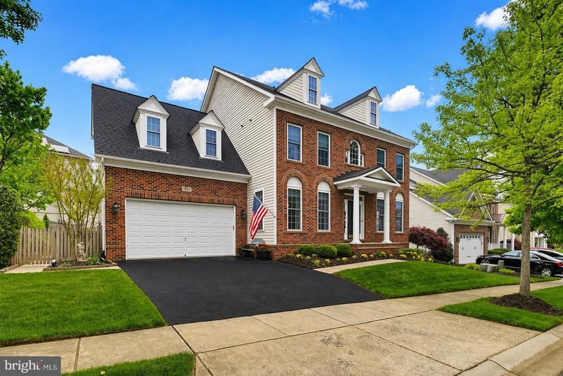 1557 Star Stella Dr, Odenton, MD 21113