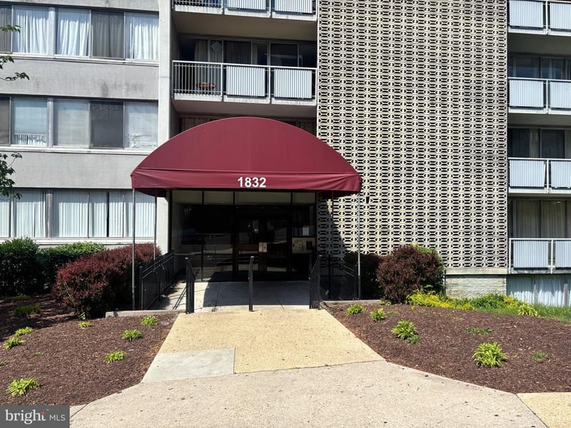 1832 Metzerott Rd #403, Hyattsville, MD 20783