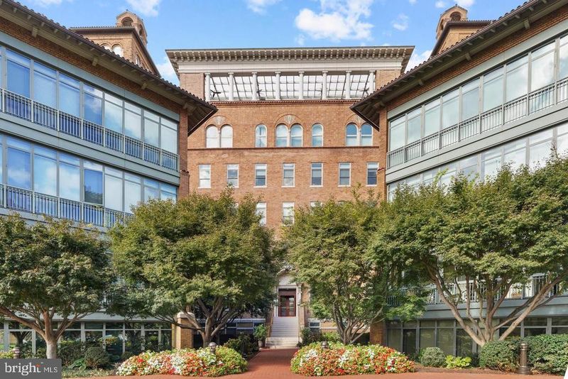 2425 L St NW #239, Washington, DC 20037