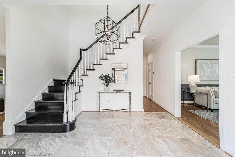 1605 Aerie Ln, Mclean, VA 22101