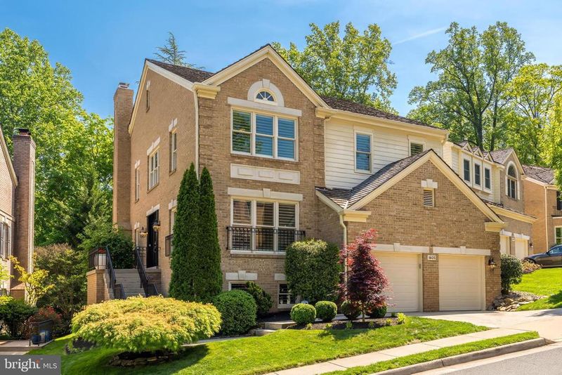 1605 Aerie Ln, Mclean, VA 22101