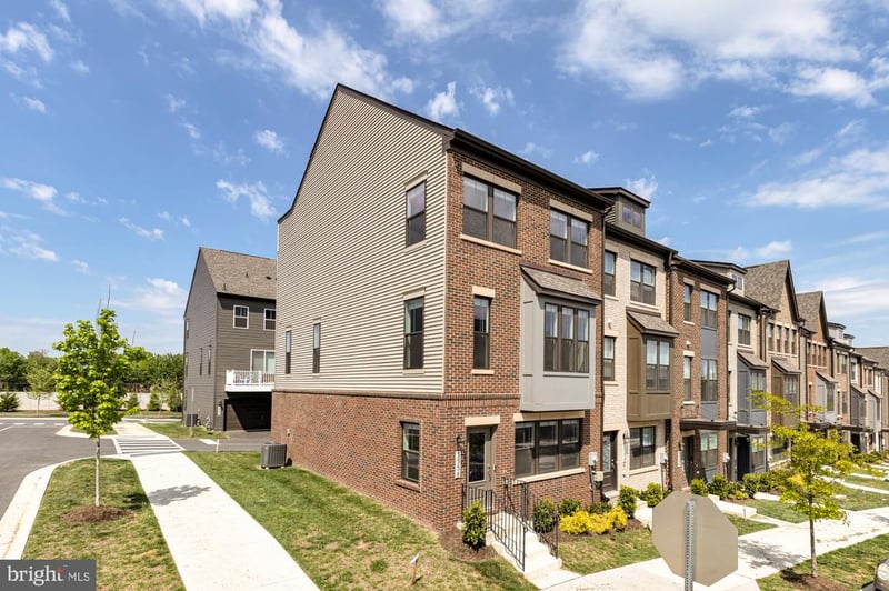 3556 Stella Blue Dr, Hyattsville, MD 20782