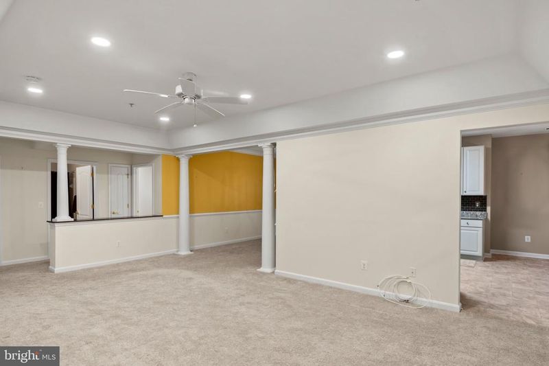 6155 Shadywood Rd #406, Elkridge, MD 21075