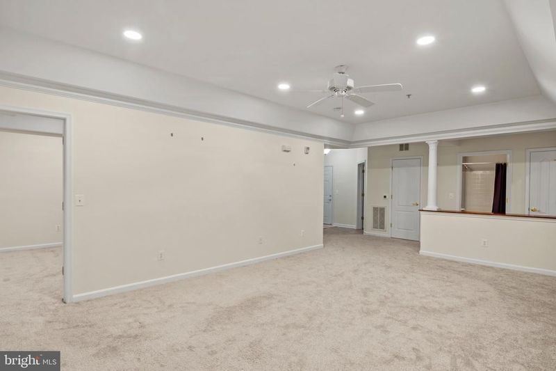 6155 Shadywood Rd #406, Elkridge, MD 21075