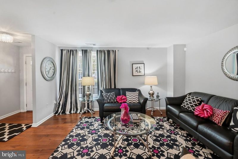 1612 W Bancroft Ln #144, Crofton, MD 21114