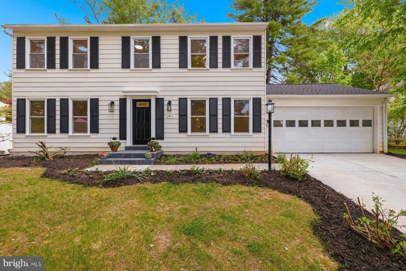 1517 Gerard St, Rockville, MD 20850