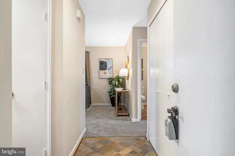 202 Grosvenor Ln #73, Stafford, VA 22556