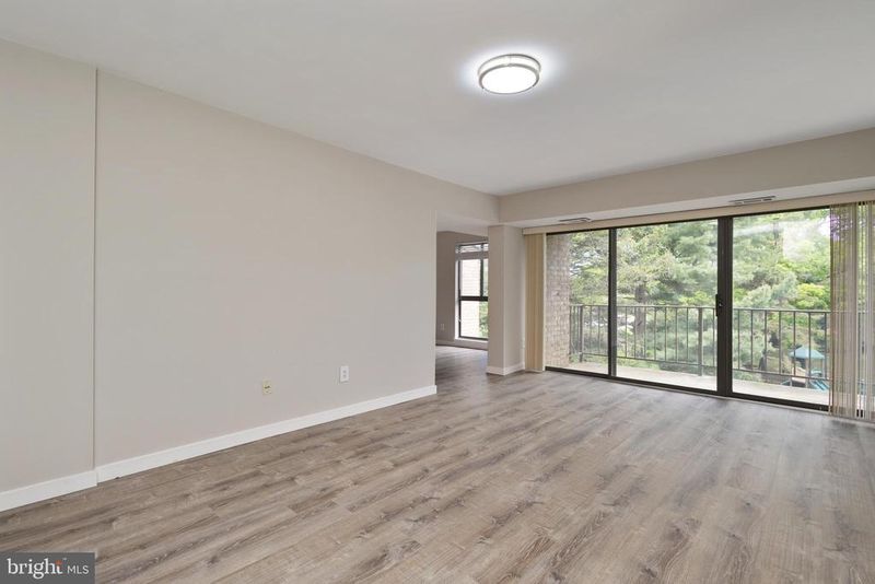 2054 Royal Fern Ct #24/21B, Reston, VA 20191
