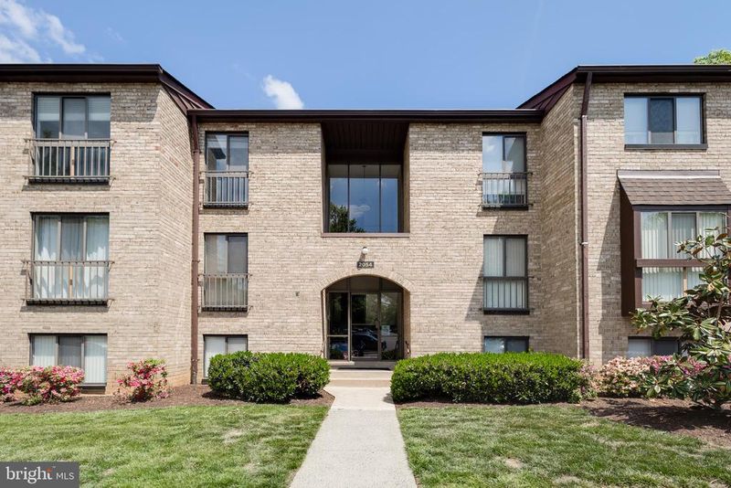 2054 Royal Fern Ct #24/21B, Reston, VA 20191